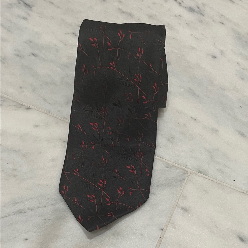 Dolce & Gabbana Elegant Black Tie with Red Leaf Pattern